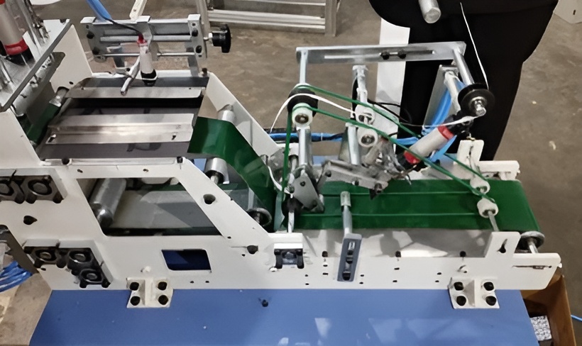 Fully Automatic Sanitary Pads Trifold Machine